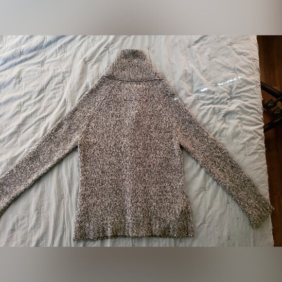 Abercrombie & Fitch Cotton Blend Cardigan Sweater (Gray, S) - Picture 5 of 12